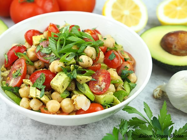 vegetarian avocado chickpea salad - Article 2